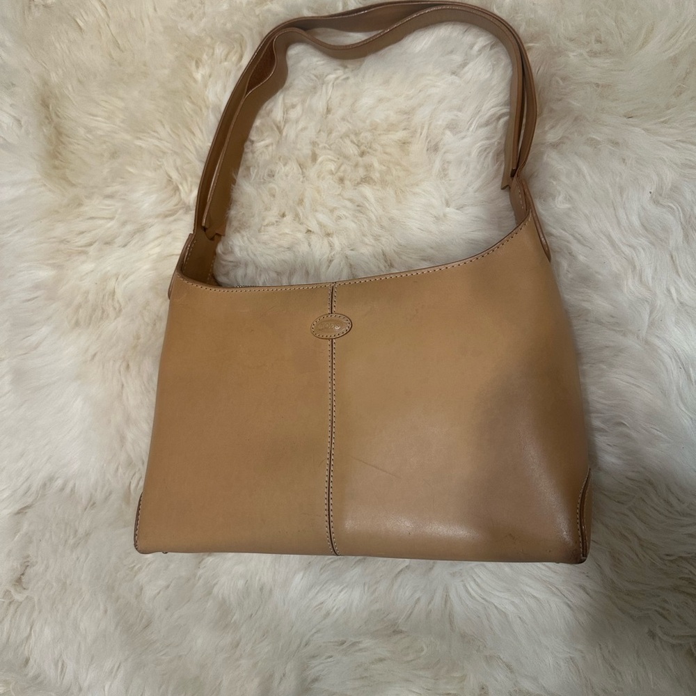 Tods Tan Leather Shoulder Bag
